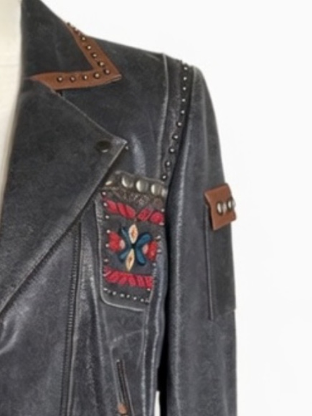 Double D Ranch leather Buffalo Chase Jacket studs beaded buffalo horse cowboy - Picture 11 of 16